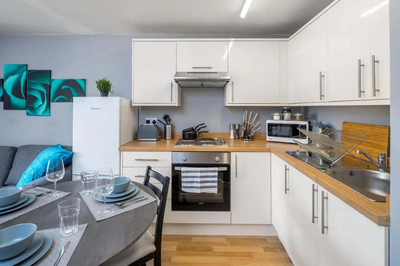 Sublime Stays Caledonian House Near Gatwick Airport Crawley  0*, Crawley (West Sussex) United Kingdom