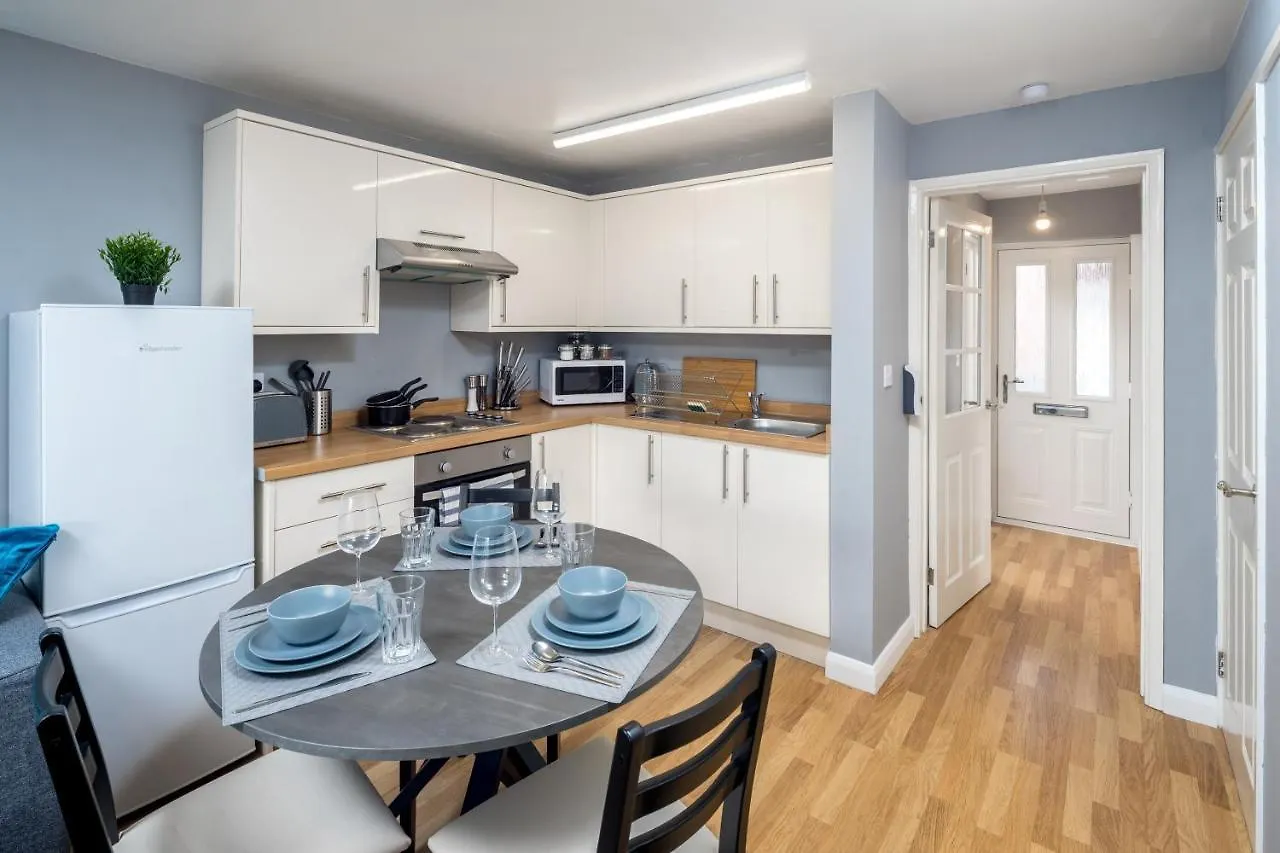 Sublime Stays Caledonian House Near Gatwick Airport Crawley  Apartment Crawley (West Sussex)